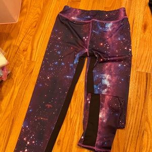 Galaxy print leggings
